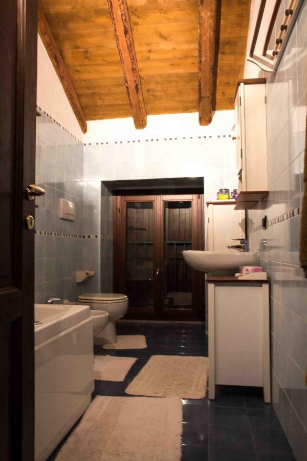Cascina Cologna Bed & Breakfast Galbiate ภายนอก รูปภาพ