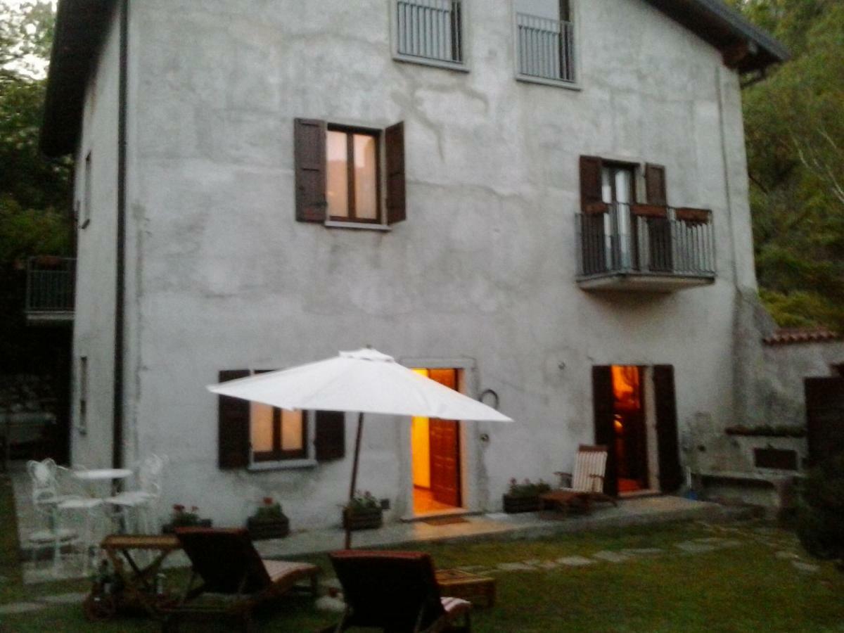 Cascina Cologna Bed & Breakfast Galbiate ภายนอก รูปภาพ