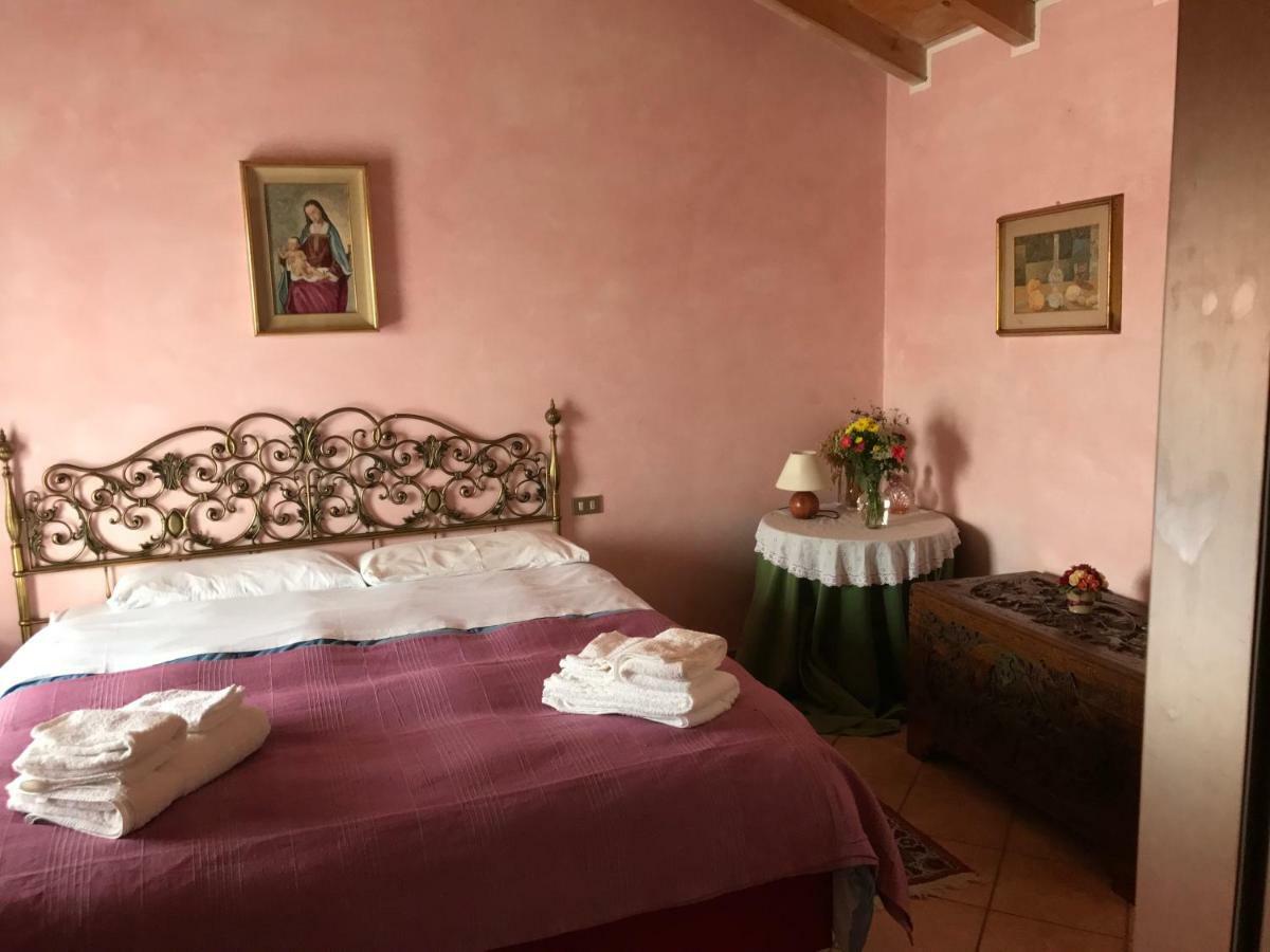 Cascina Cologna Bed & Breakfast Galbiate ภายนอก รูปภาพ