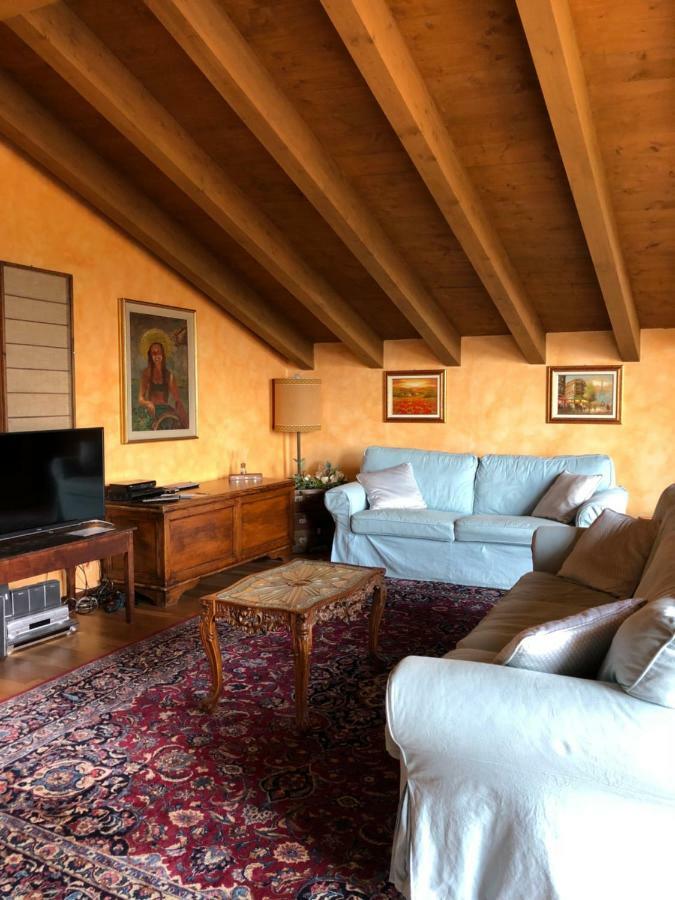 Cascina Cologna Bed & Breakfast Galbiate ภายนอก รูปภาพ