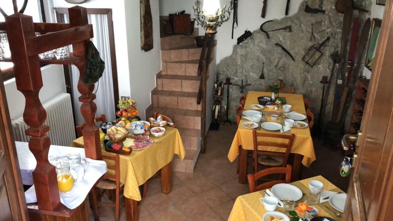 Cascina Cologna Bed & Breakfast Galbiate ภายนอก รูปภาพ