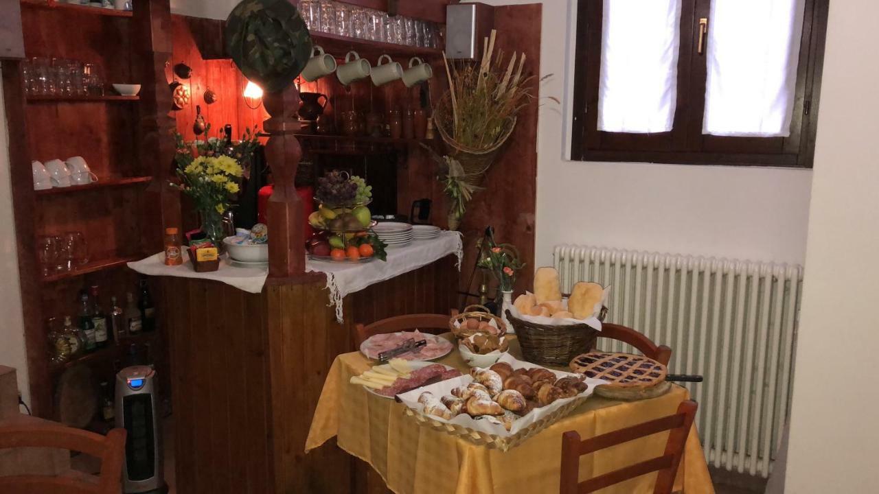 Cascina Cologna Bed & Breakfast Galbiate ภายนอก รูปภาพ